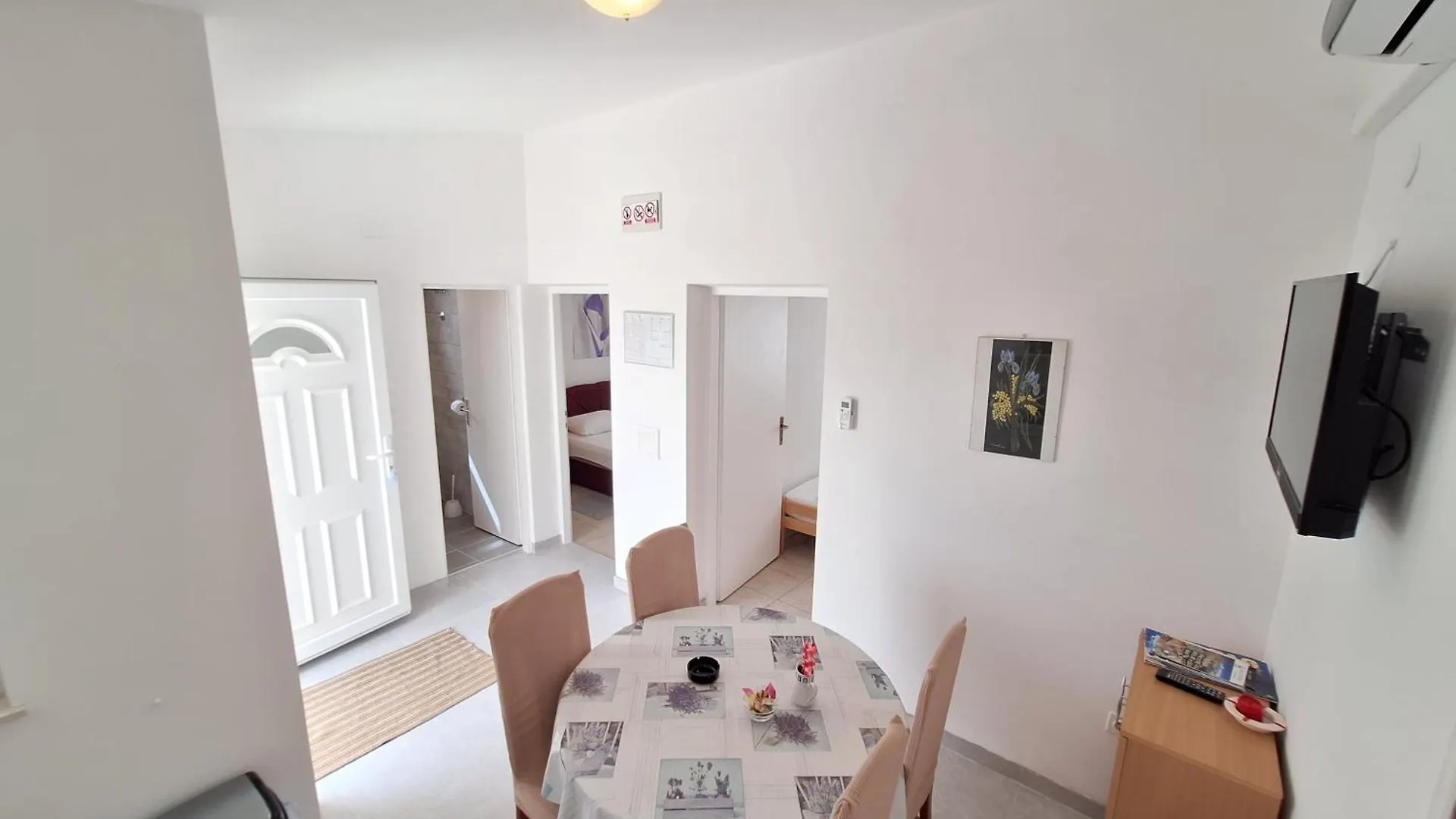 Sunny Bi-Pi Apartment Pag Town Croatia