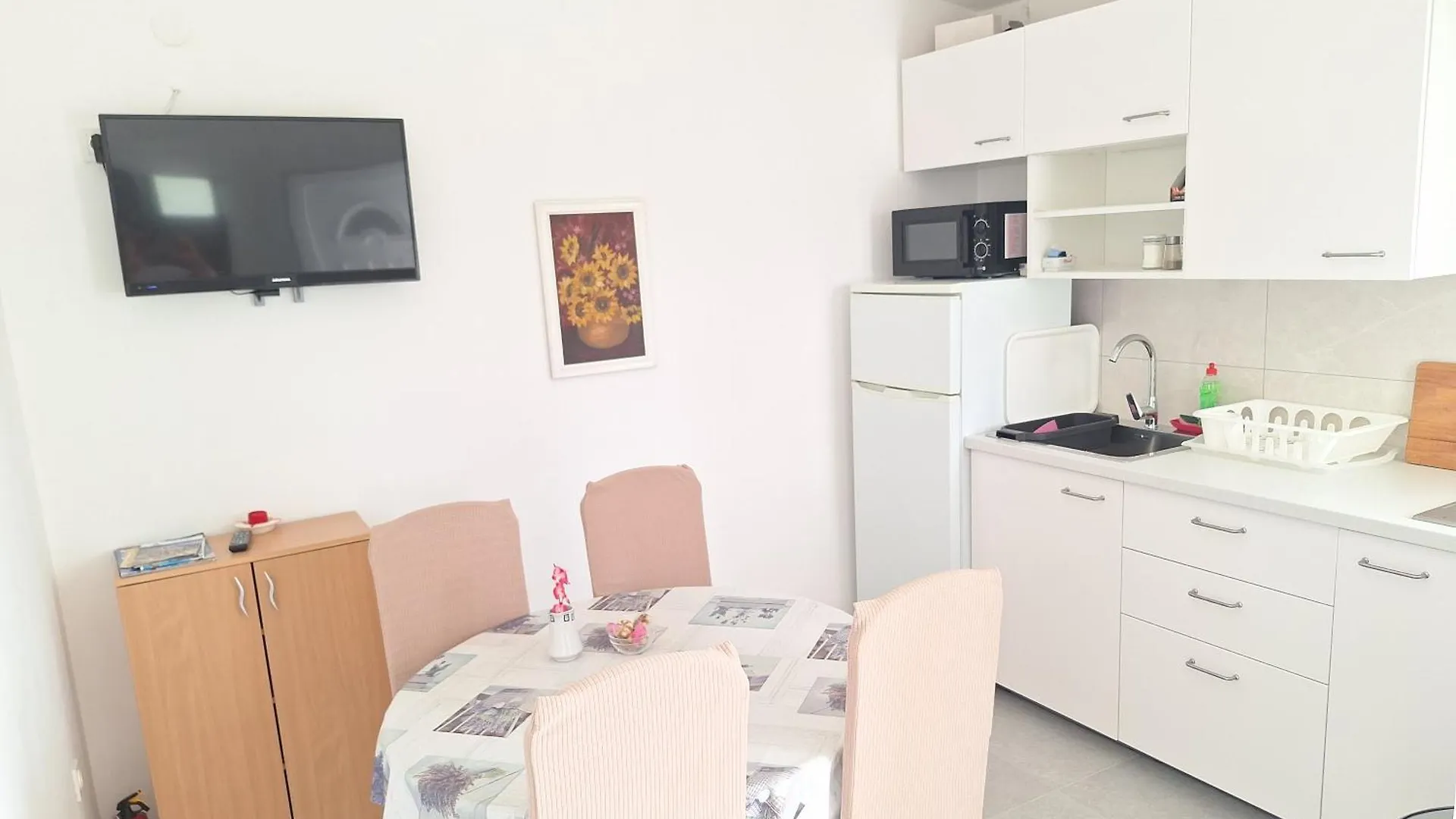 Sunny Bi-Pi Apartment Pag Town