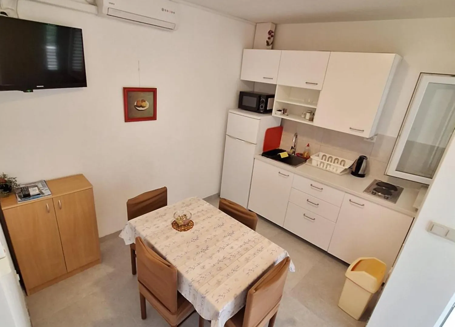 Sunny Bi-Pi Apartment Pag Town
