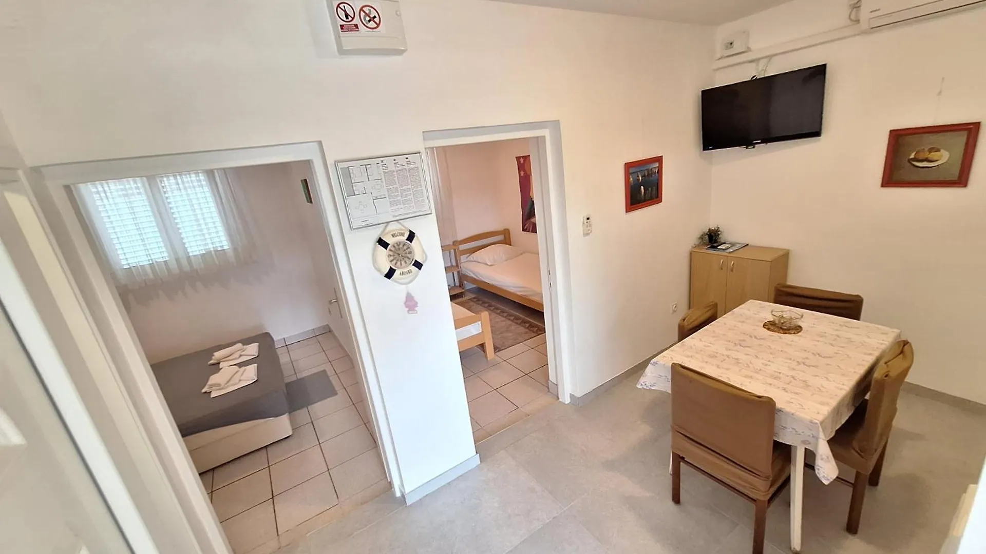 Sunny Bi-Pi Apartment Pag Town Croatia