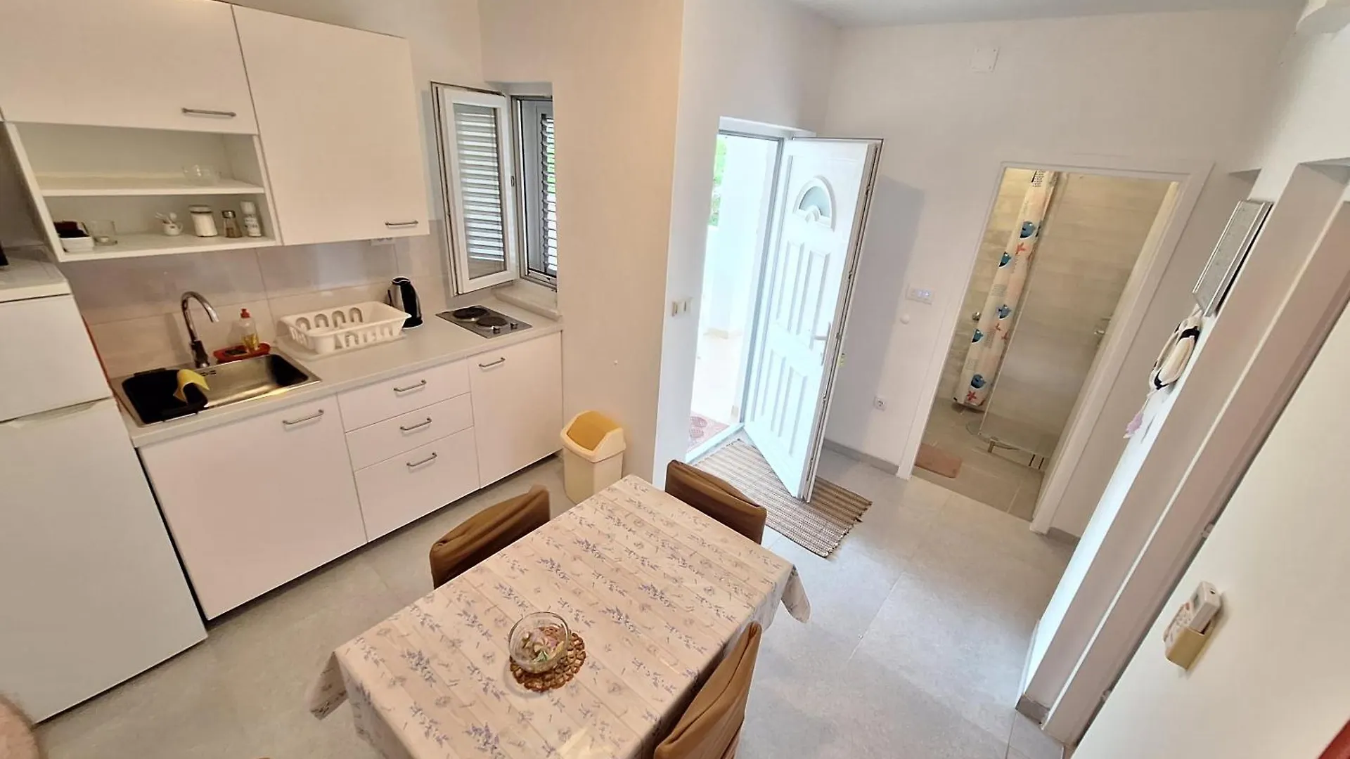 Sunny Bi-Pi Apartment Pag Town